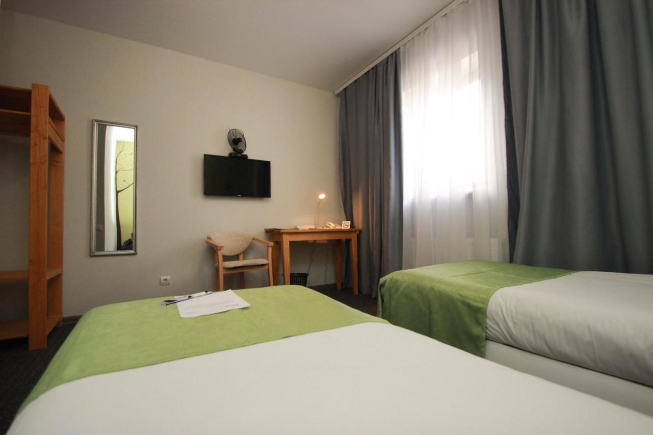 Garden Eco Design Hotel 敖德萨 外观 照片