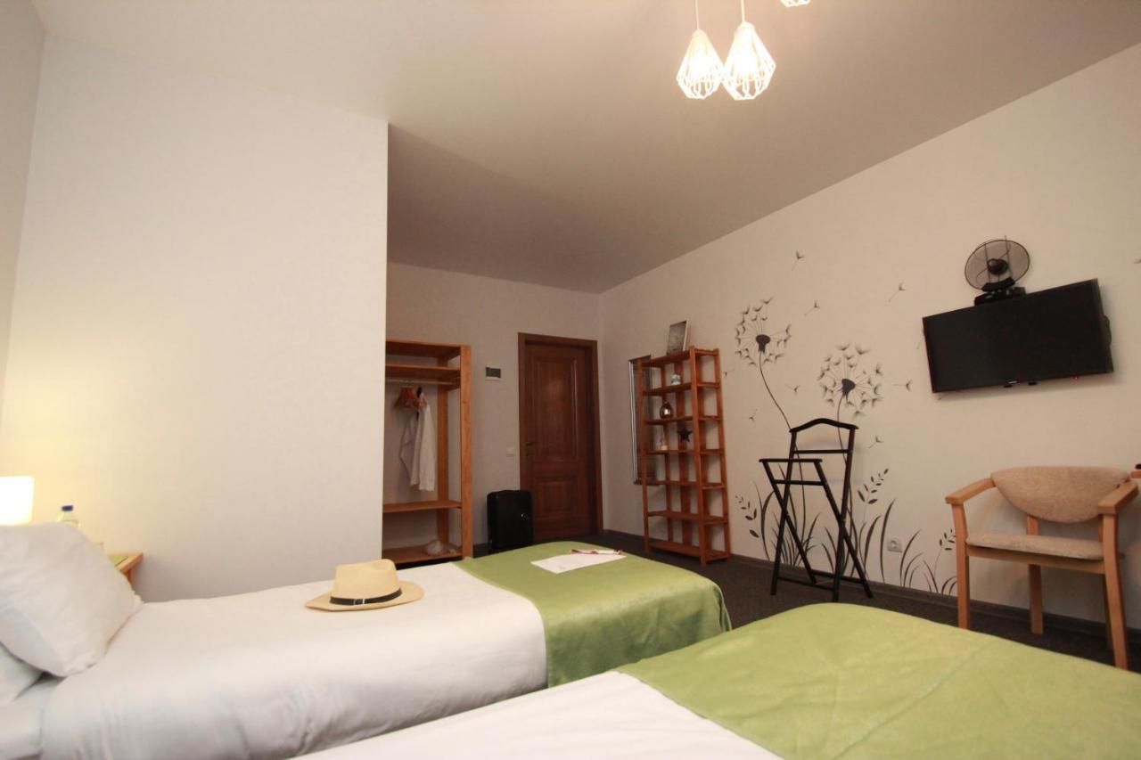 Garden Eco Design Hotel 敖德萨 外观 照片